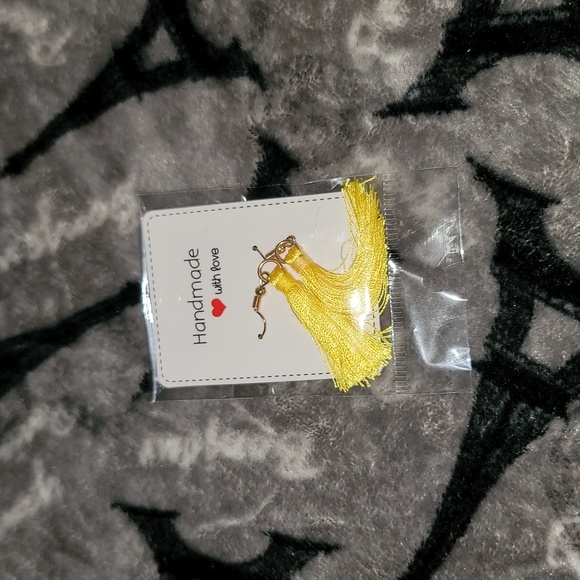 Earrings - Picture 5 of 5